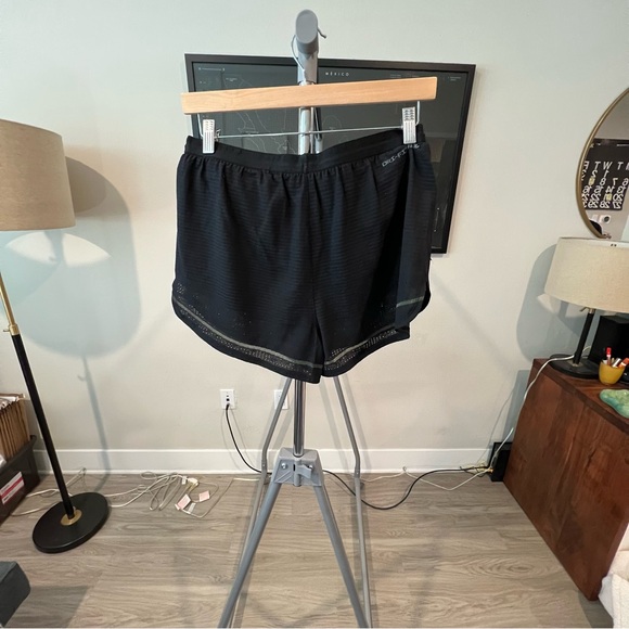 Nike Run Division ADV Aeroswift shorts - Picture 2 of 6